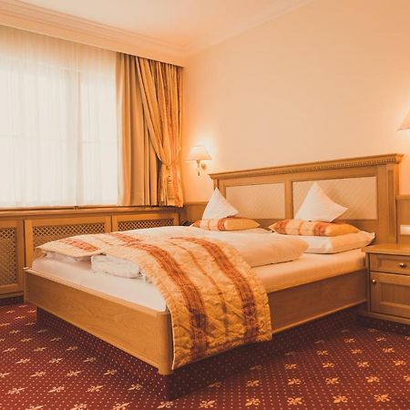 Gartenhotel Maria Theresia Hall in Tirol Luaran gambar