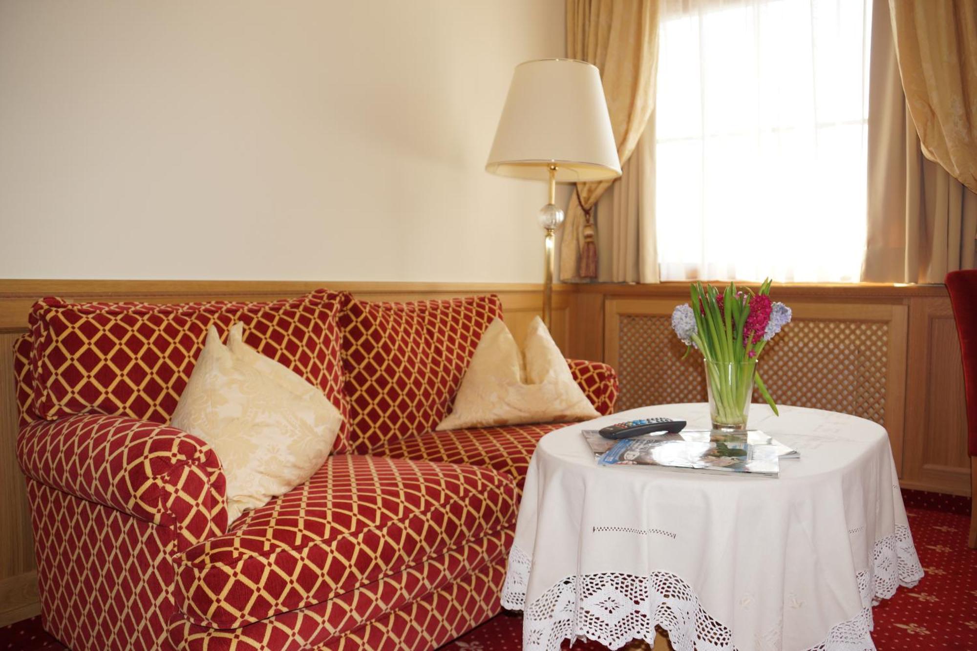 Gartenhotel Maria Theresia Hall in Tirol Bilik gambar